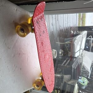 Meketec Skateboards British Wheels.